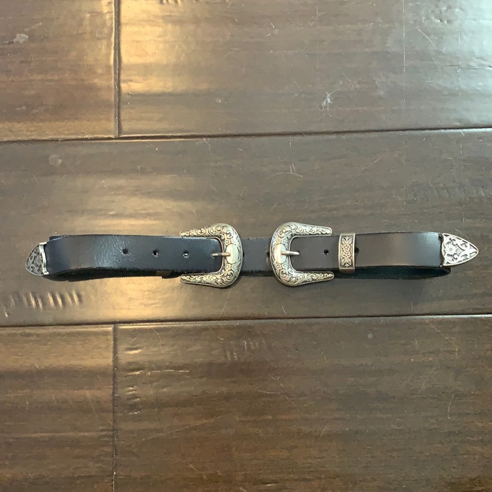 Double buckle belt